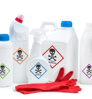 Segurança e Manuseio no Trabalho com Produtos Químicos